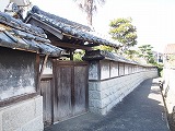 <中野家住宅門及び塀>縮小画像(オリジナル画像表示リンク)